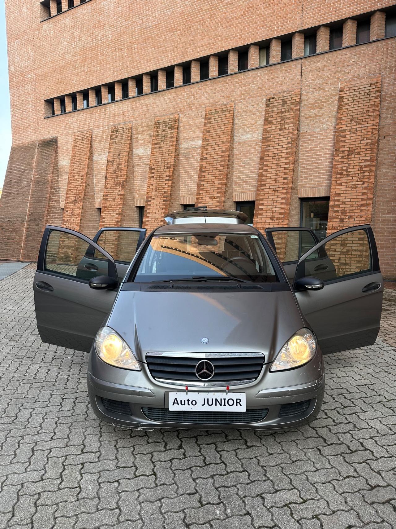 Mercedes-benz A 160 CDI BlueEFFICIENCY Elegance