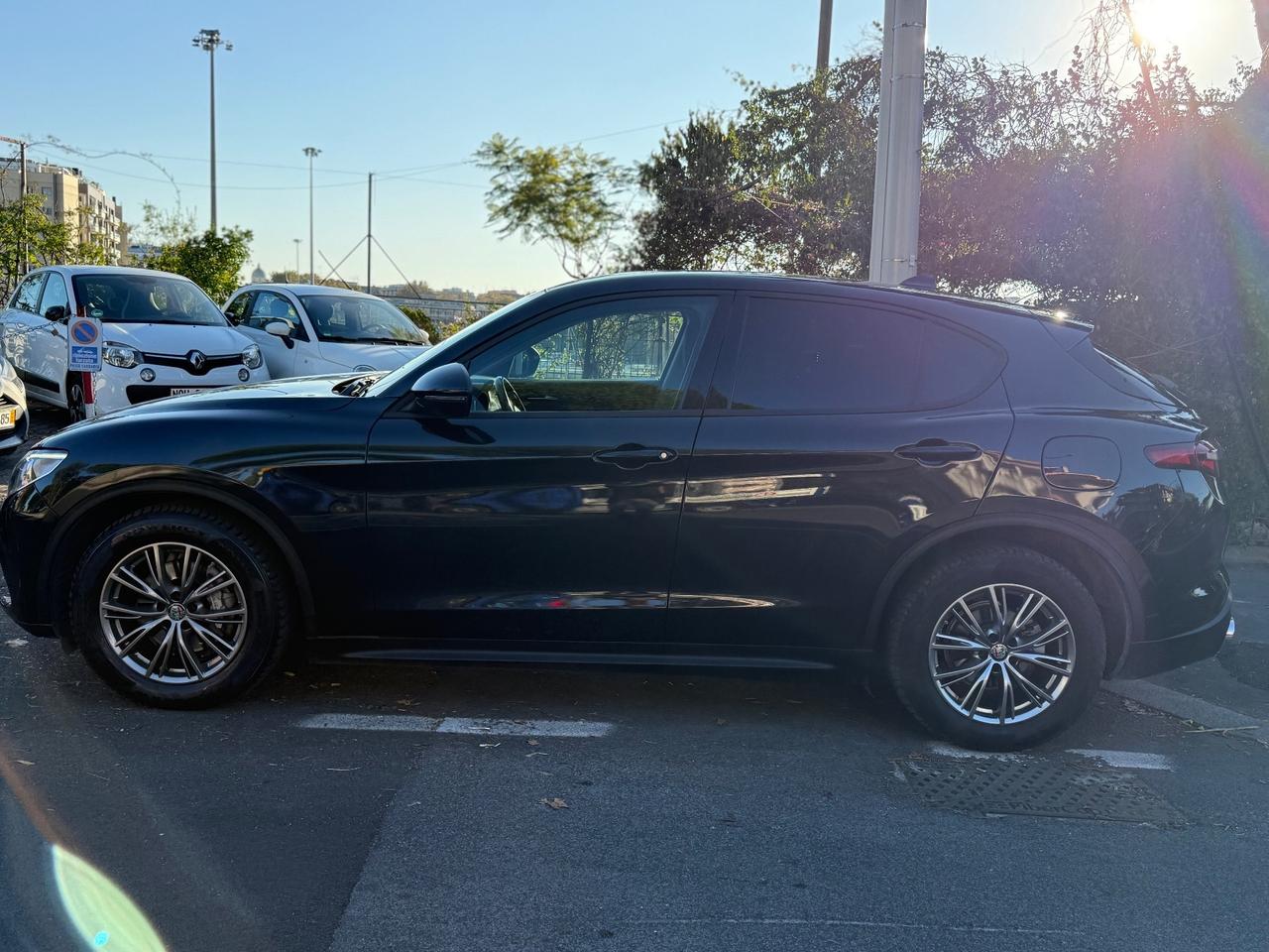 Alfa Romeo Stelvio 2.2 Turbodiesel 160 CV AT8 RWD Business