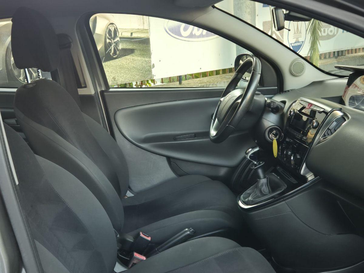 LANCIA - Ypsilon - 1.2 69 CV 5 porte GPL Ecochic Platinum