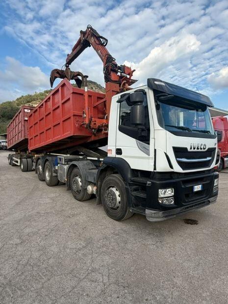 Motrice Iveco Stralis XP 460 scarrabile Rimorchio Piacenza Scarrabile