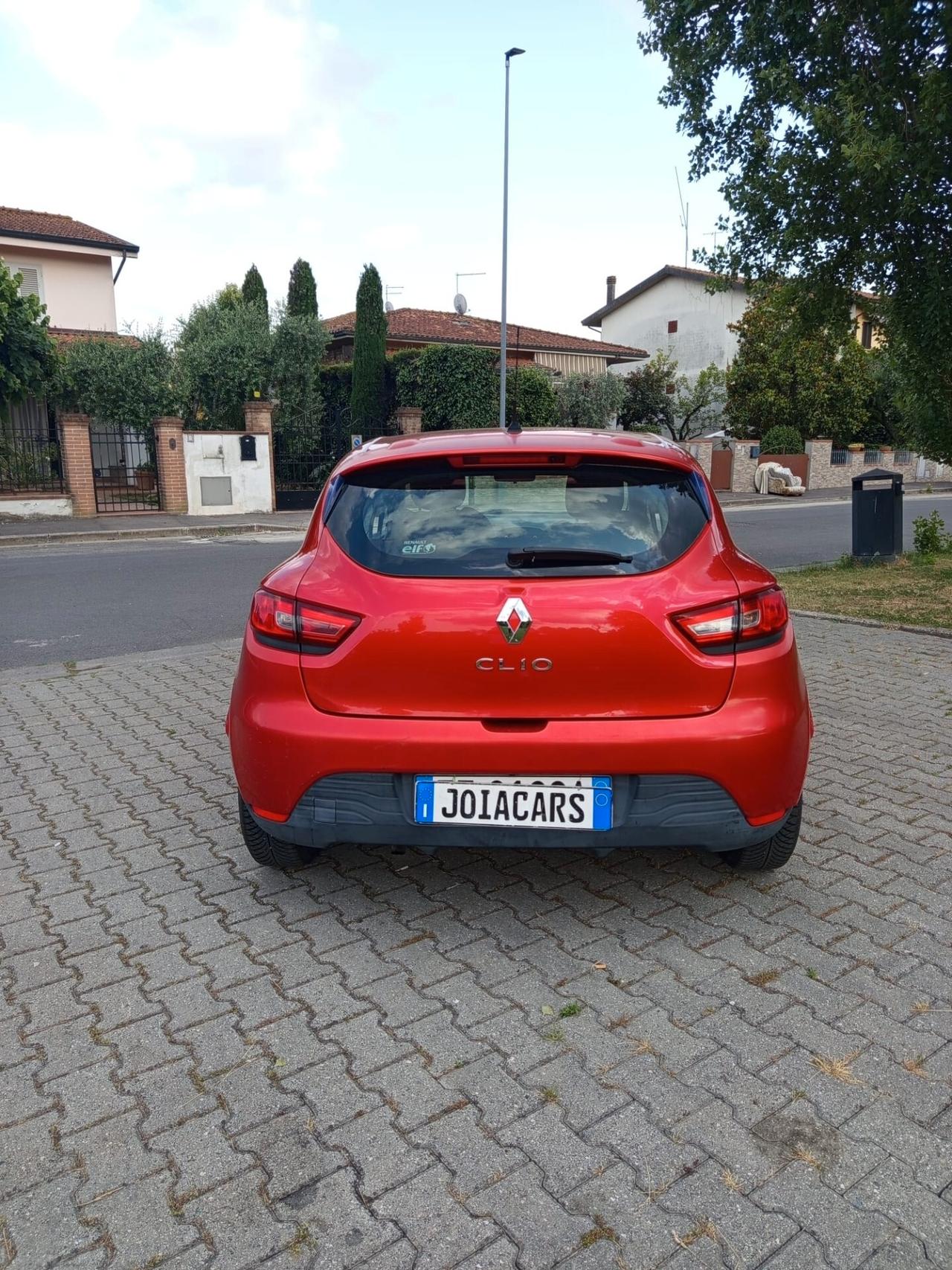 Renault Clio 1.2 75CV GPL 5 porte Costume National