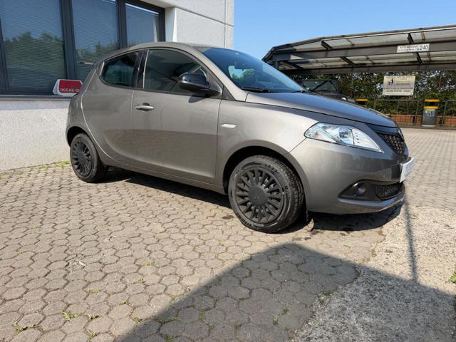 LANCIA Ypsilon 1.0 HYBRID SILVER MANUALE OK NEOPATENTATO