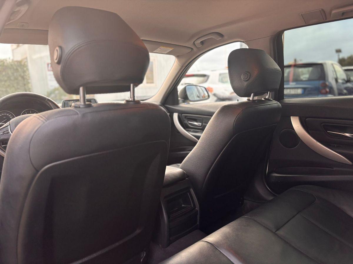 BMW - Serie 3 - 320d xDrive