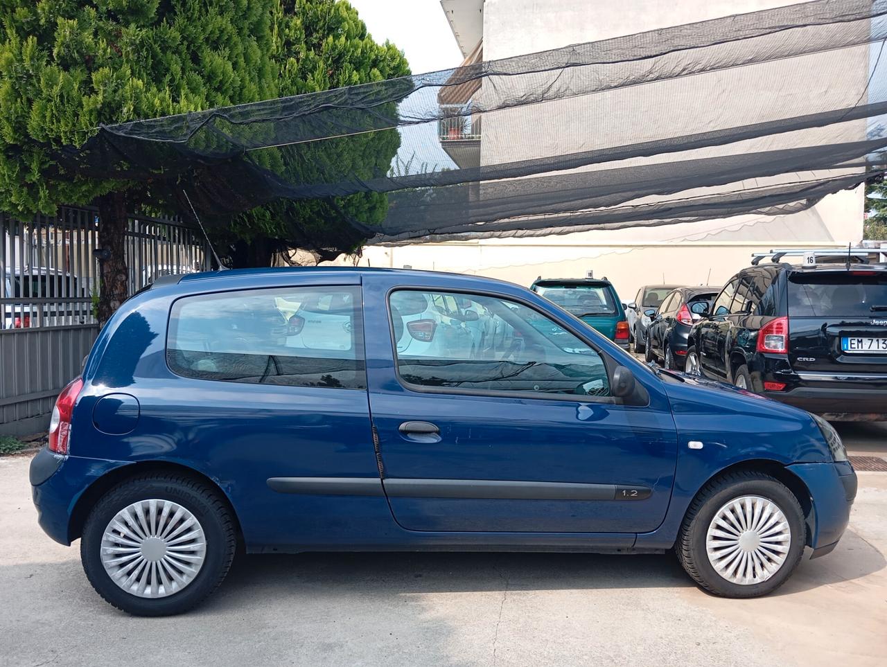 Renault Clio 1.2 16V cat 3 porte PERMUTE