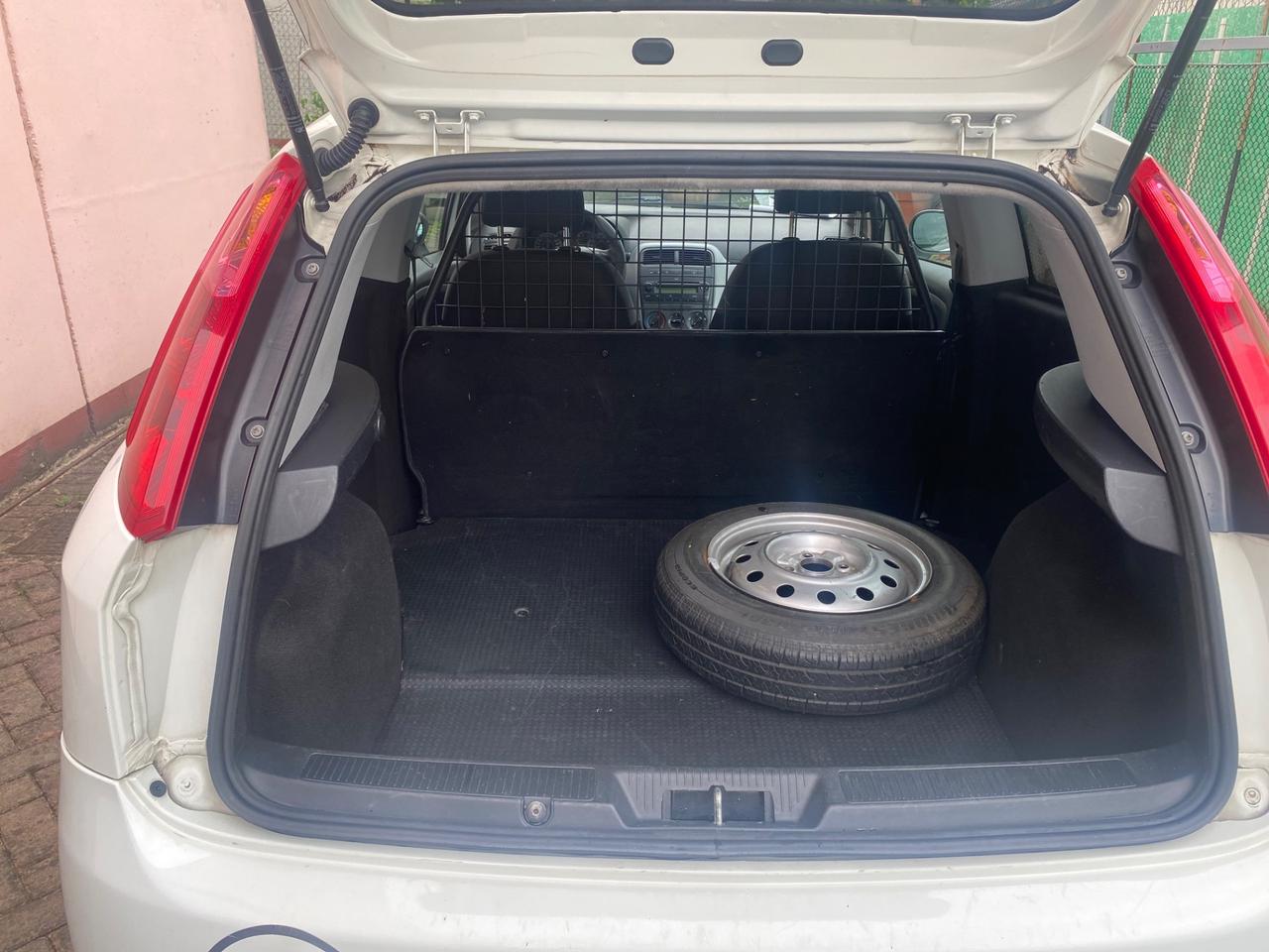 Fiat grande punto 1.3 diesel van neopatentati