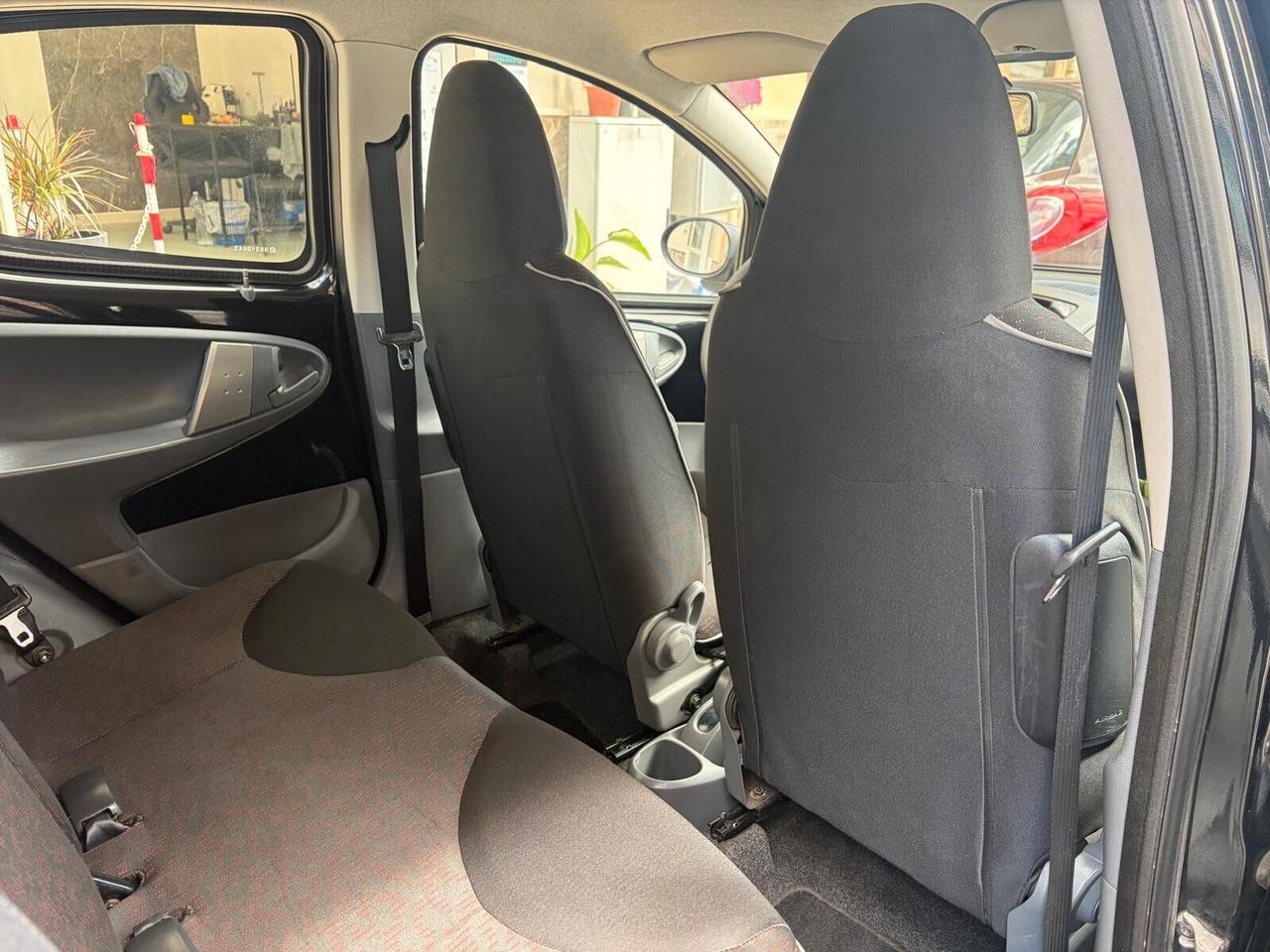 Peugeot 107 1.0 5p. Sweet Years 80.000KM NUOVA