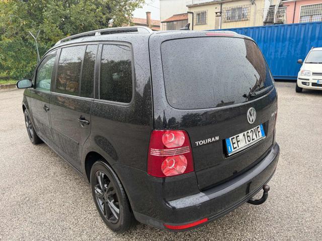 VOLKSWAGEN Touran 2.0 TDI 1.6V 7posti senza nessun lavoro da fare