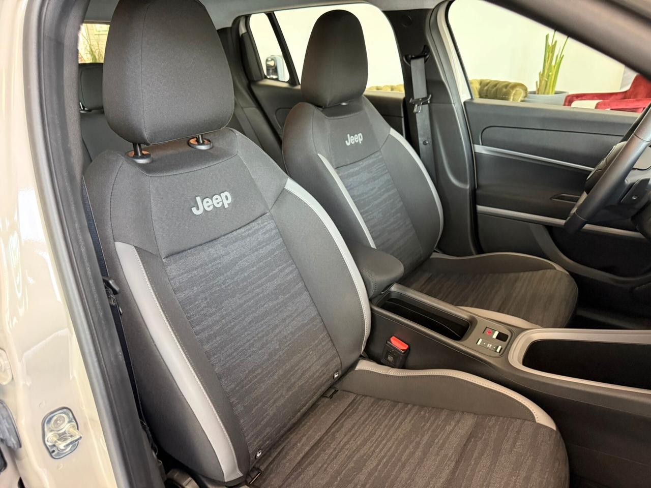Jeep Avenger 100 CV MHEV Longitude