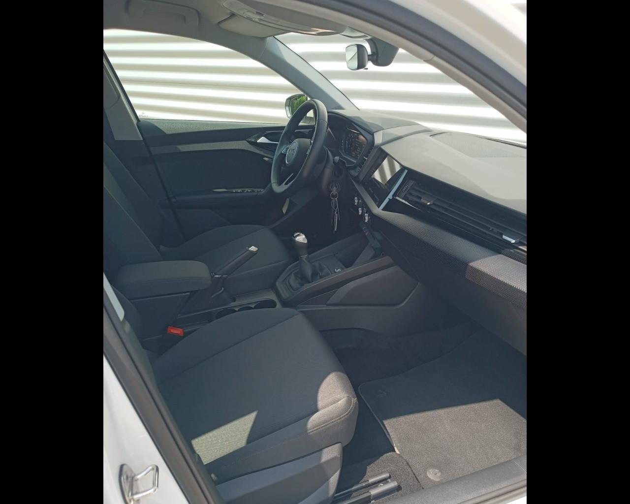 AUDI A1 SPORTBACK 25 TFSI BUSINESS