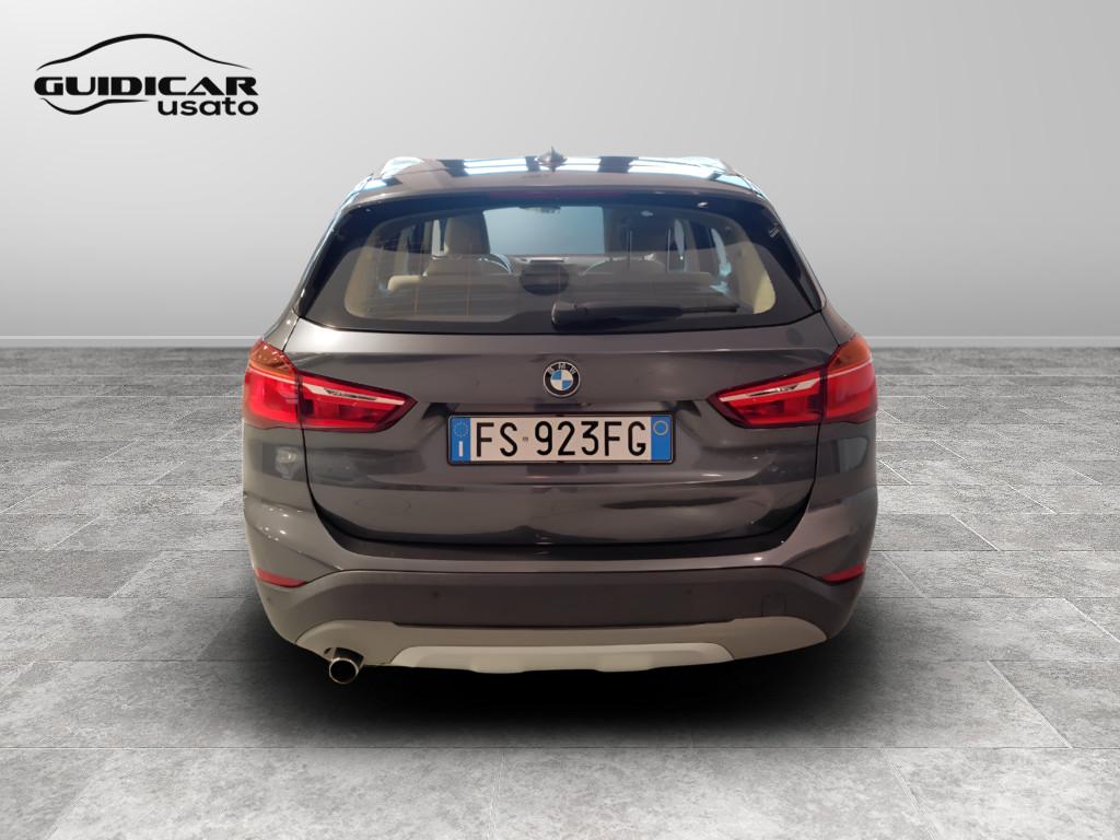 BMW X1 F48 - X1 sdrive18i xLine 140cv