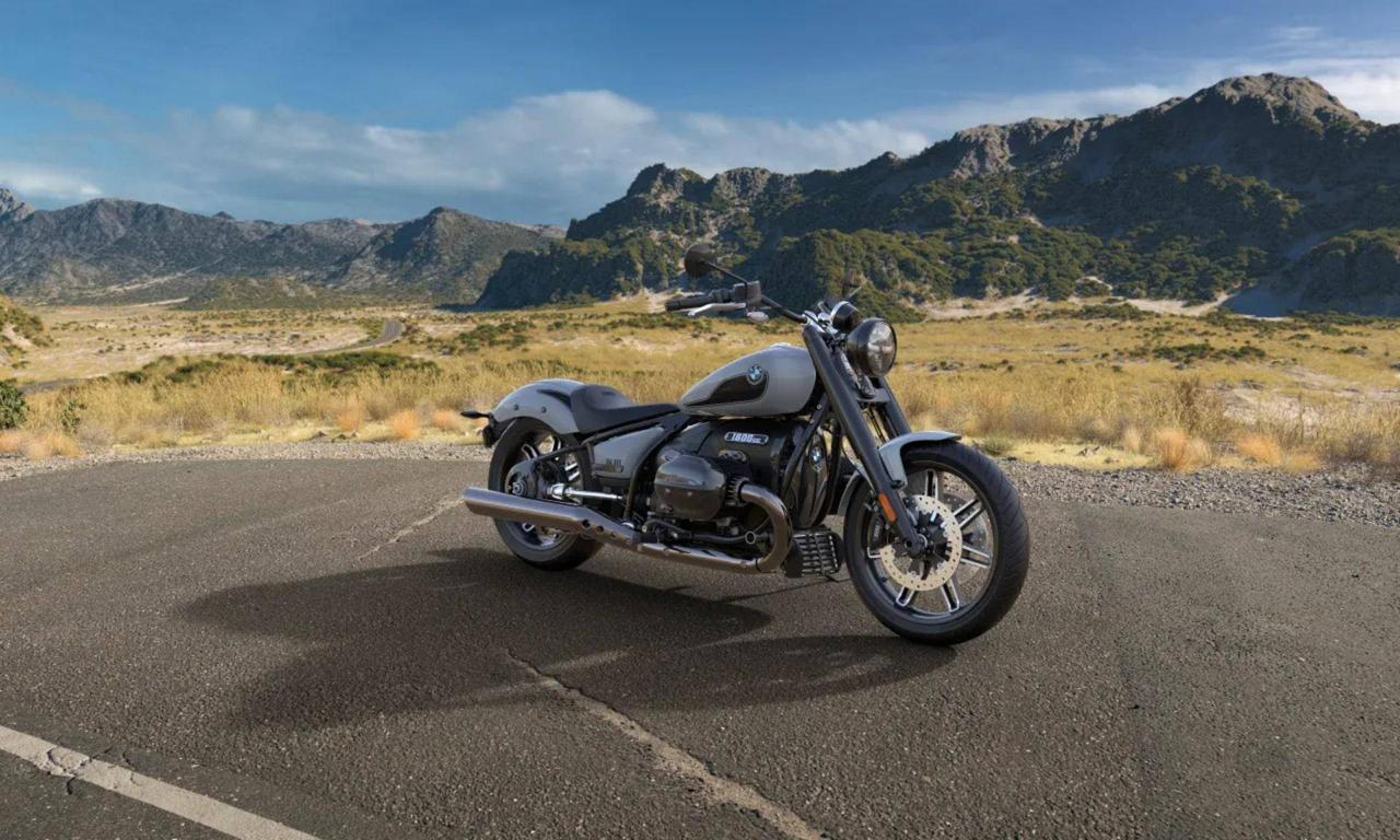 BMW R 18 Blacked Out