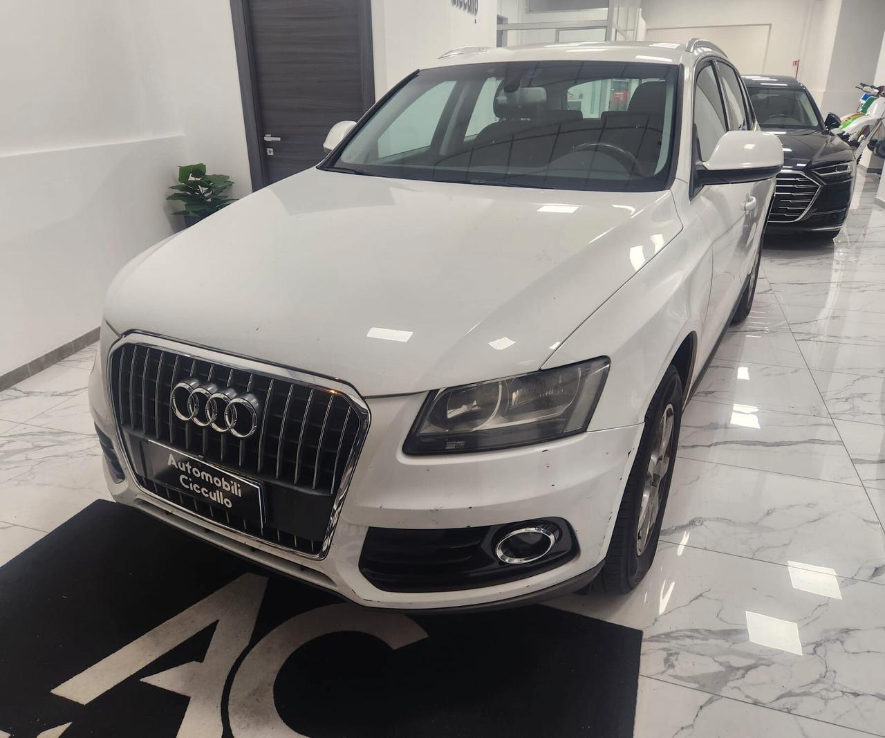 Audi Q5 AUDI Q5 2.0 TDI Q.S-TRONIC