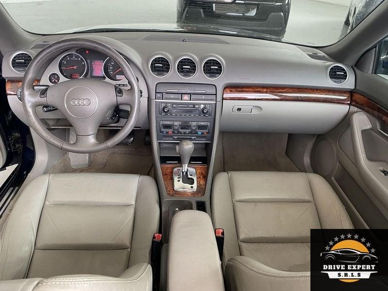 Audi A4 A4 3.0 Cabrio 3.0 V6 30V CAT