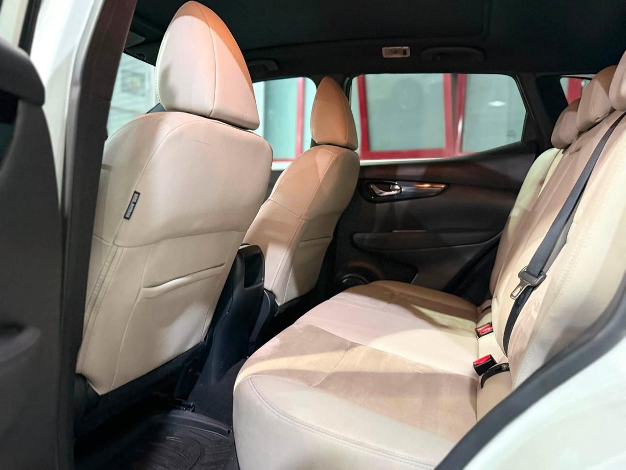 NISSAN QASHQAI 1.6 dCi 130cv Tekna 2014