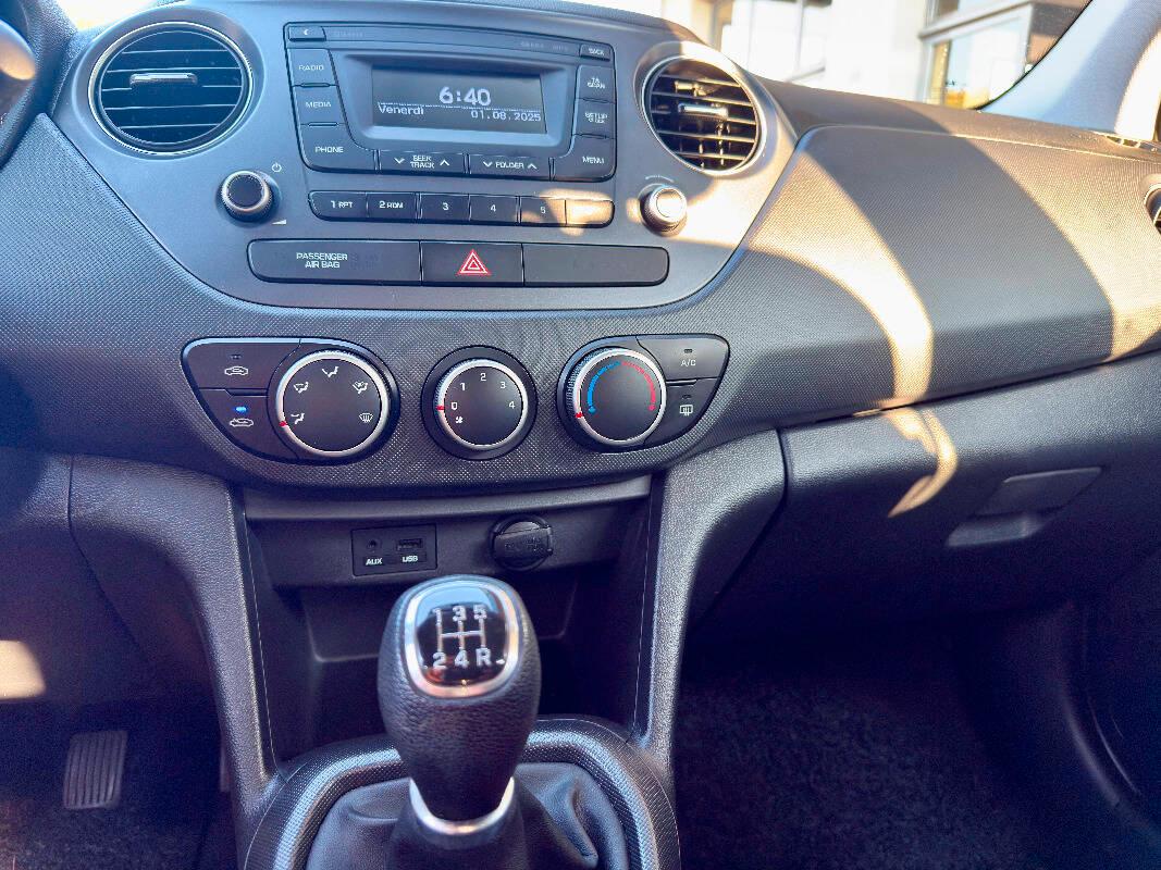 Hyundai i10 1.0 Login