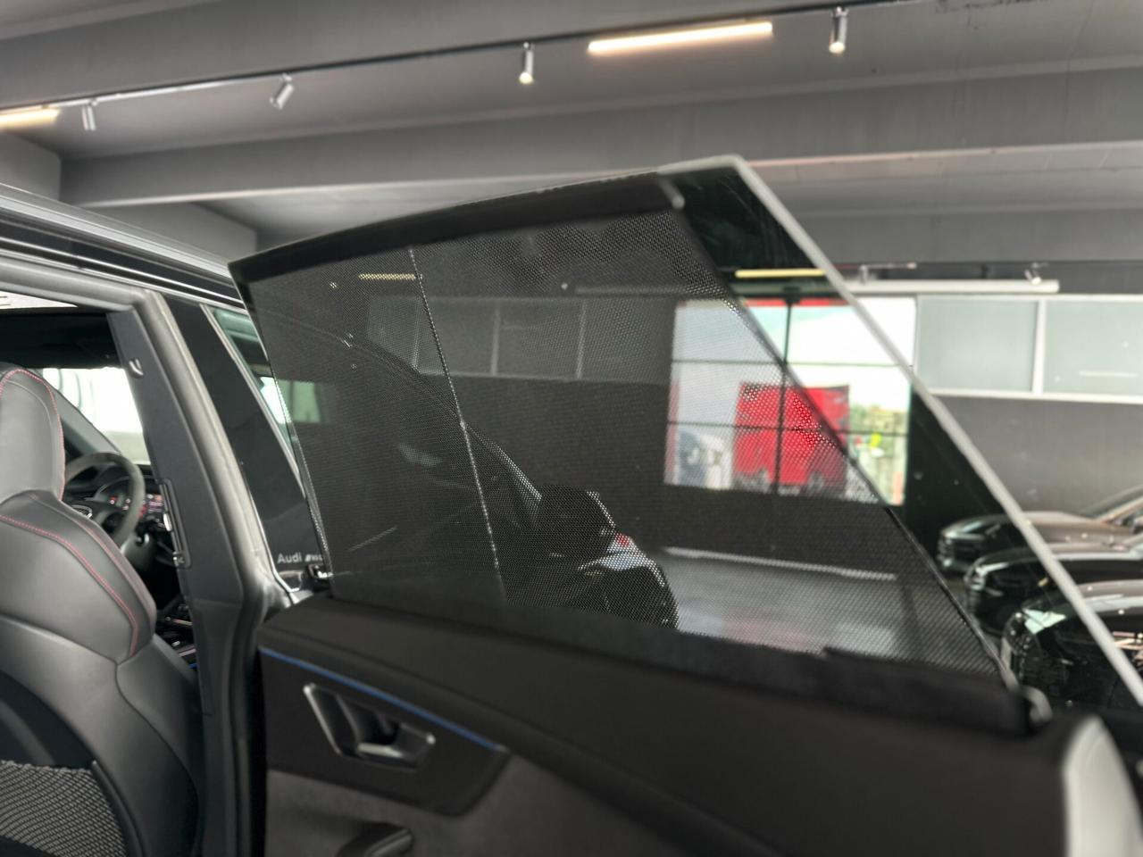 Audi Q8 RS SUV performance 471 kW tiptronic