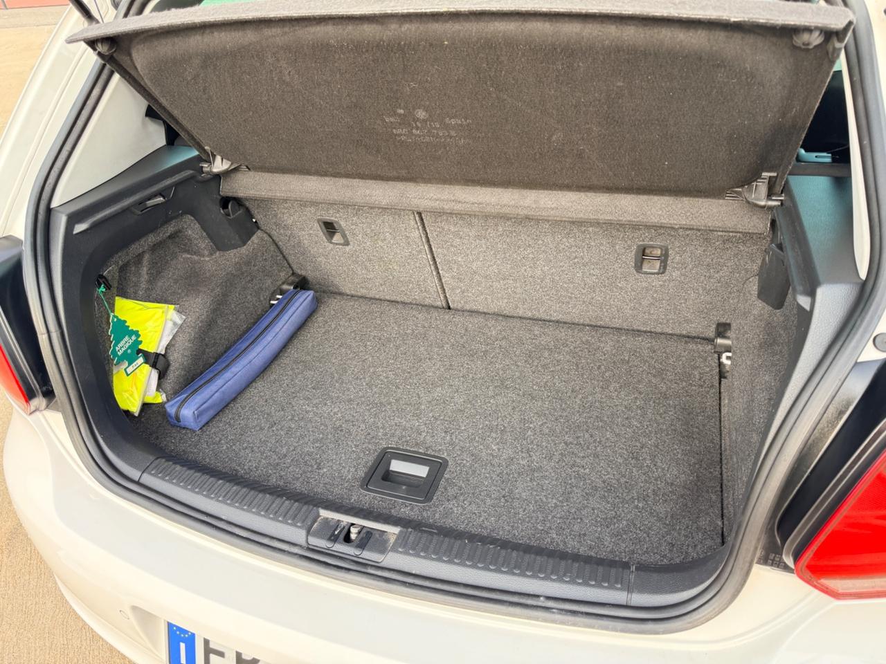 Volkswagen Polo 1.4 DSG 3p. Highline “POCHI KM”