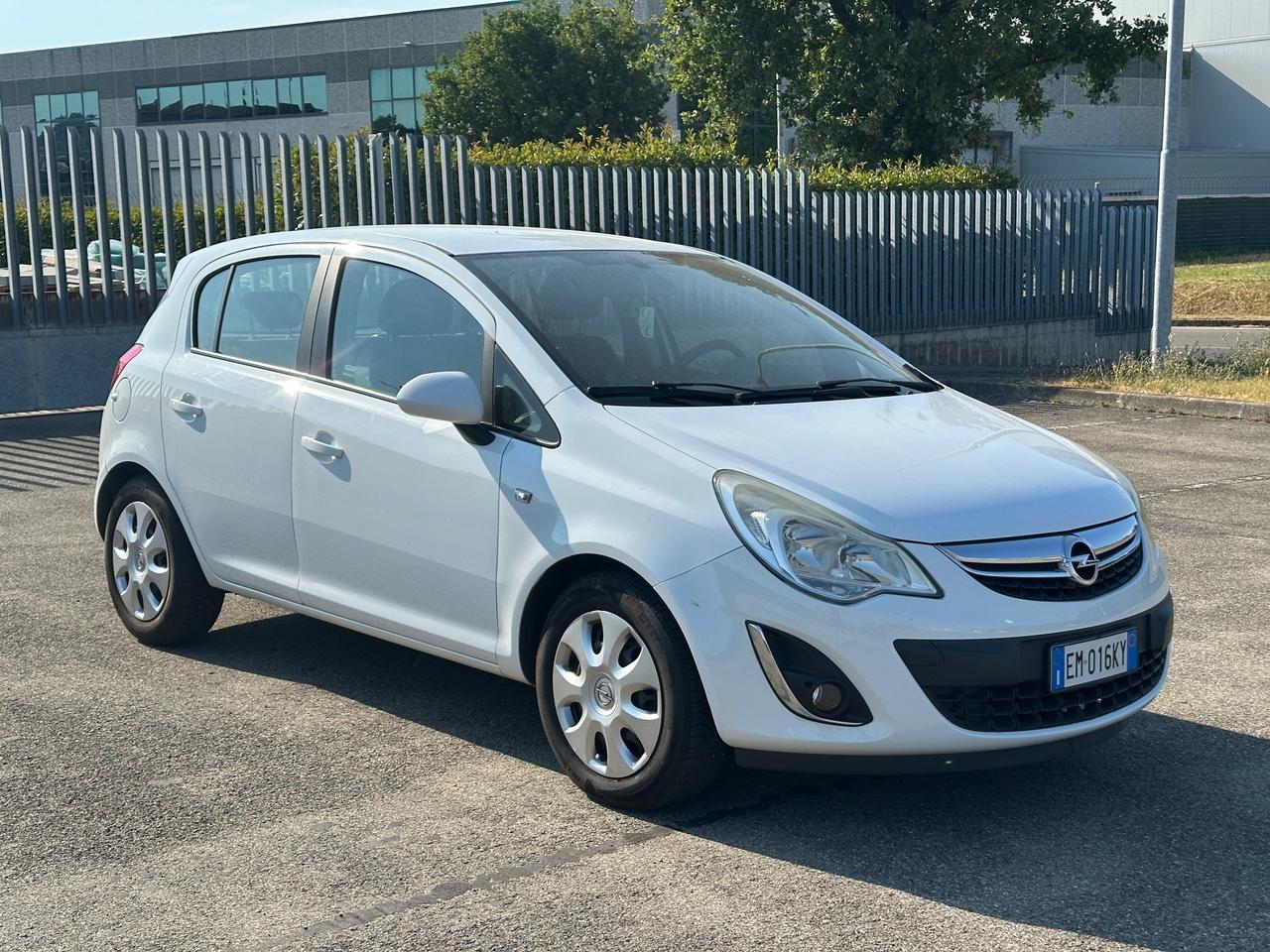 Opel Corsa 1.2 Benzina (Garanzia 24 Mesi)