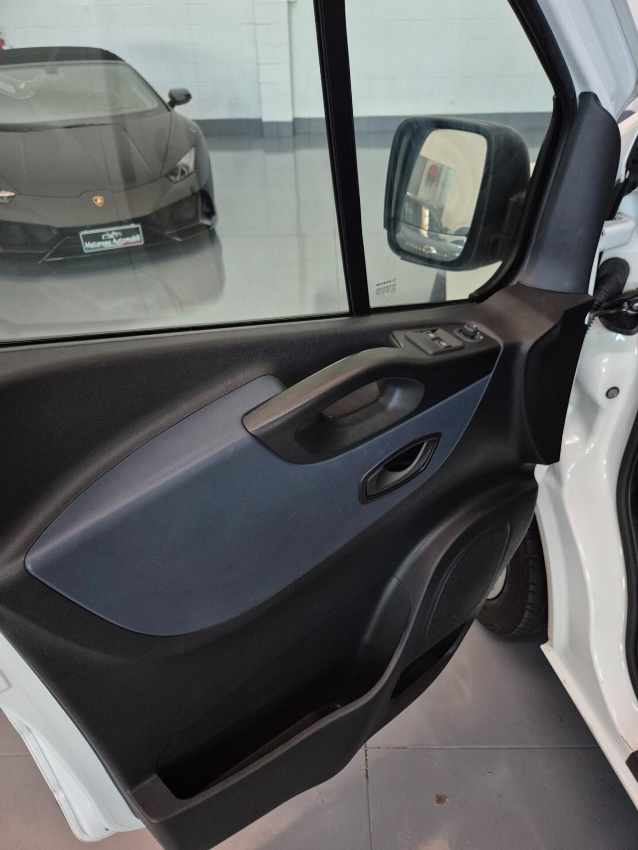 Opel vivaro 47.000km!!!