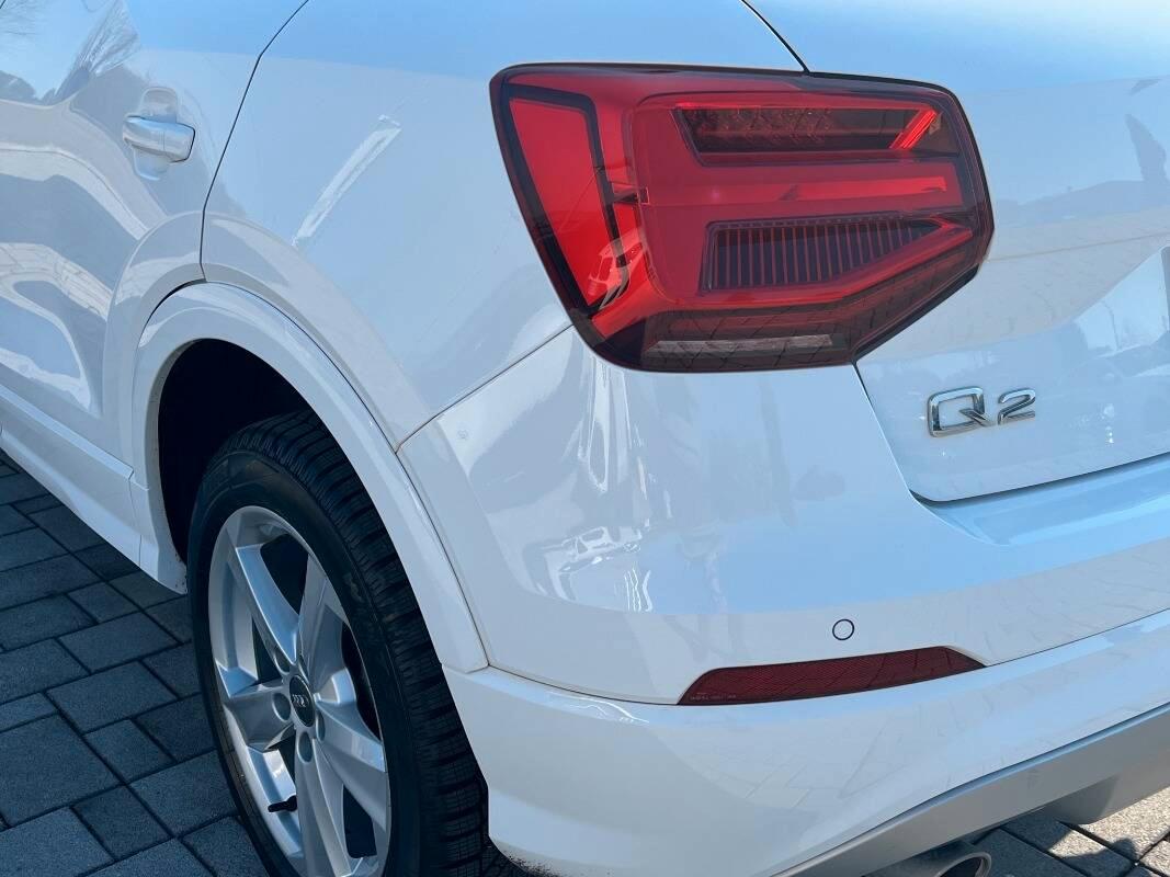 Audi Q2 30 1.6 tdi Admired s-tronic my20