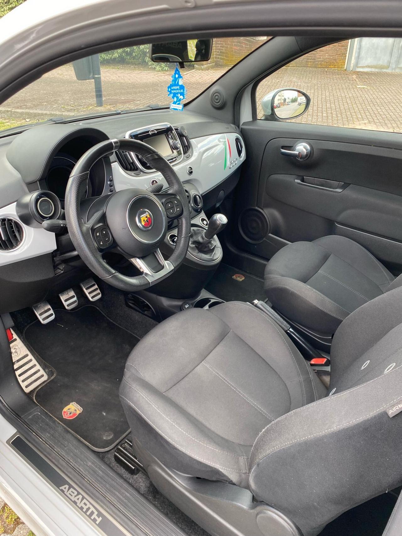 Abarth 595 1.4 Turbo T-Jet 145 CV