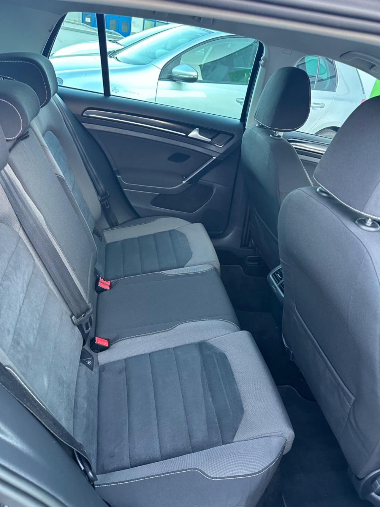 Volkswagen Golf 1.6 TDI 5p. Highline BlueMotion Technology