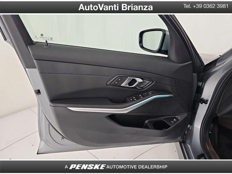 BMW Serie 3 320d xDrive mhev 48V LCI MSport Pro