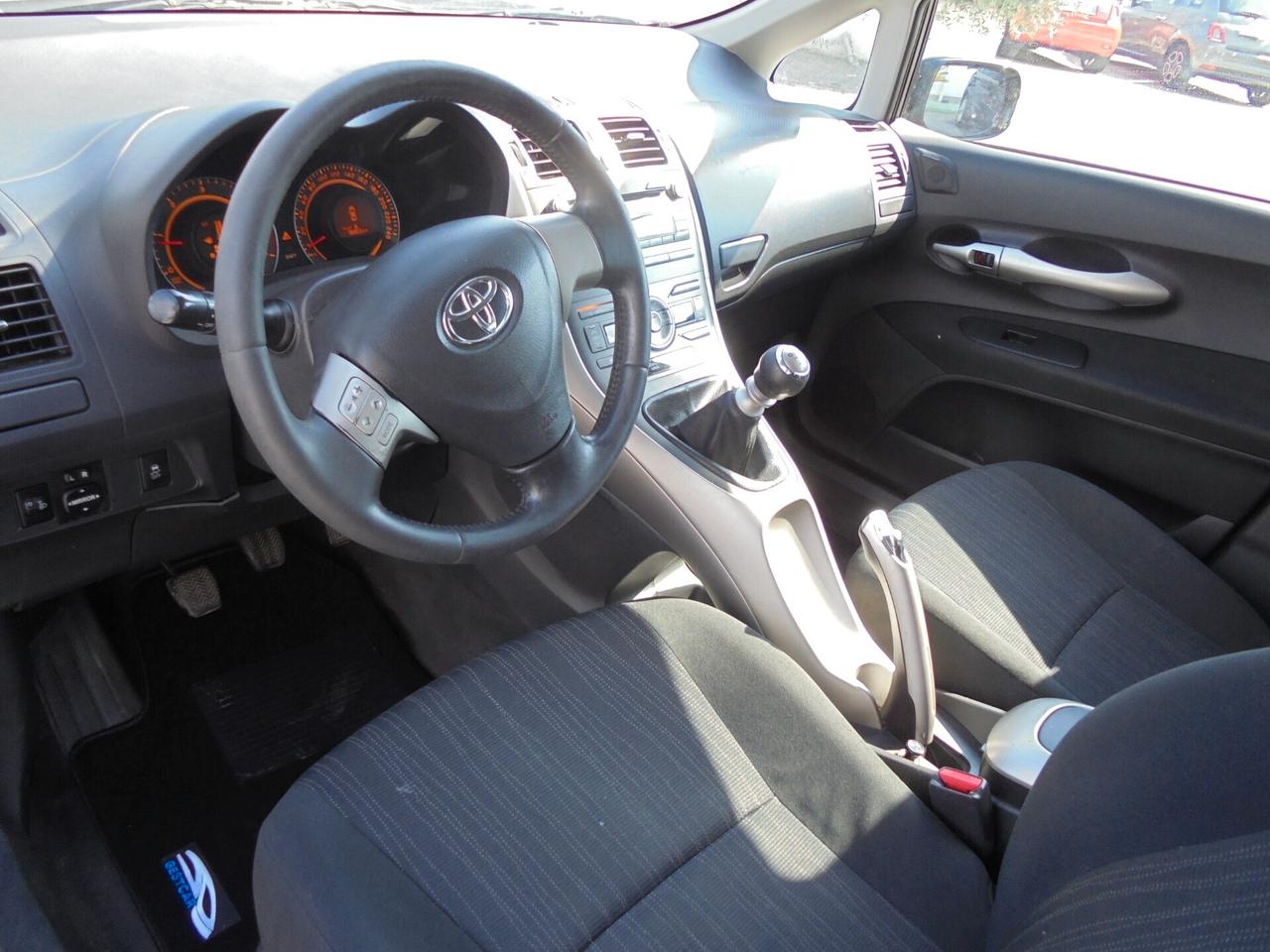 Toyota Auris 1.4 D-4D 5 porte Sol