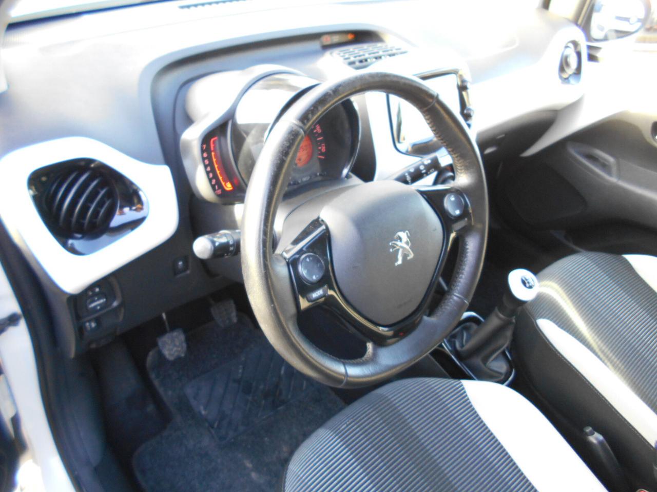 Peugeot 108 PureTech 82 5 porte Allure TOP!