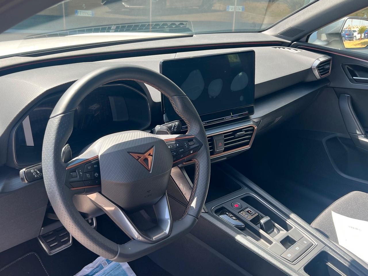 CUPRA Leon phev 204cv DSG offerta T-Stock prezzo imperdibile