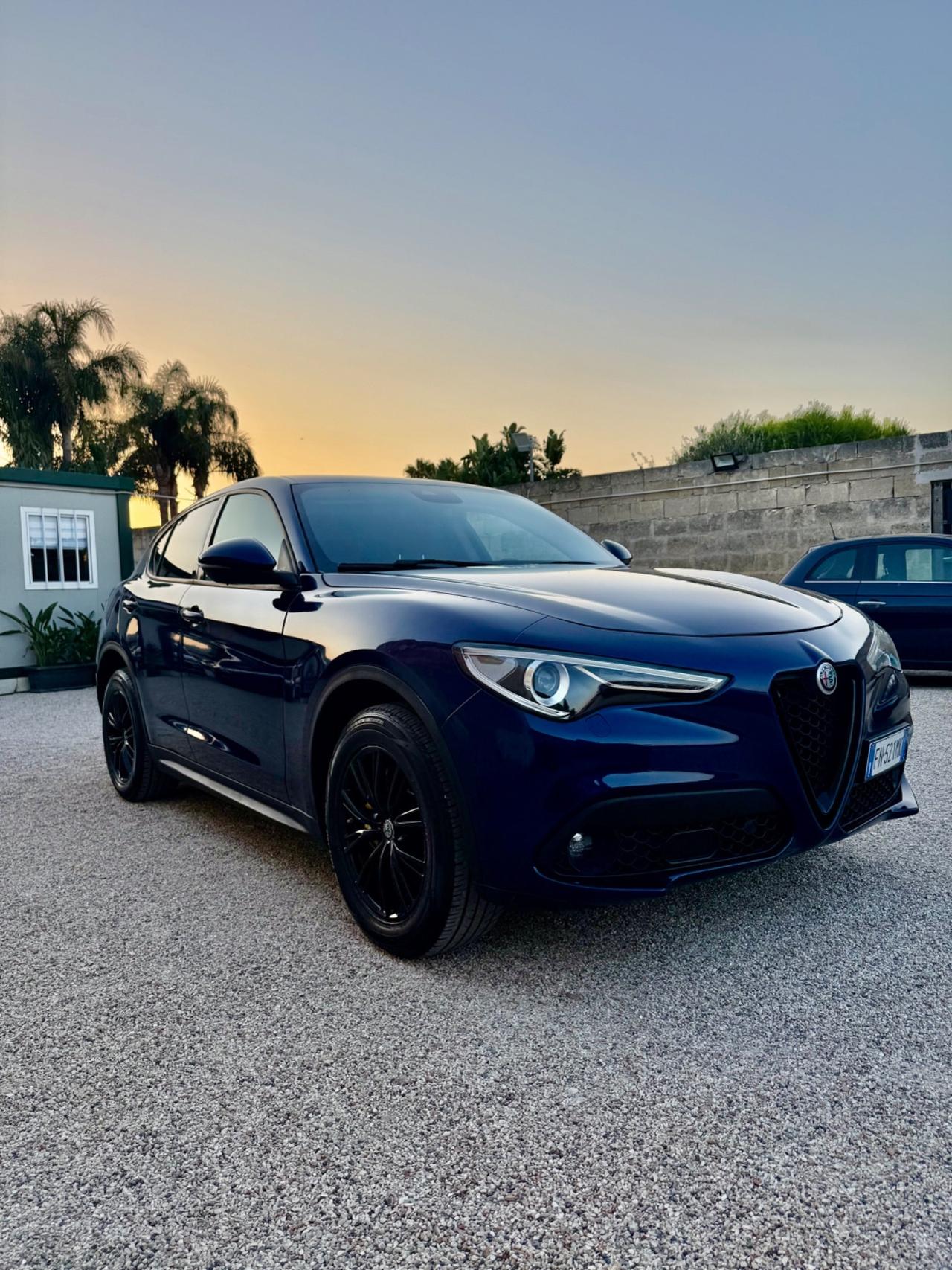 Alfa Romeo Stelvio 2.2 distribuzione pompa olio tagliando ok AT8 Q4 Executive