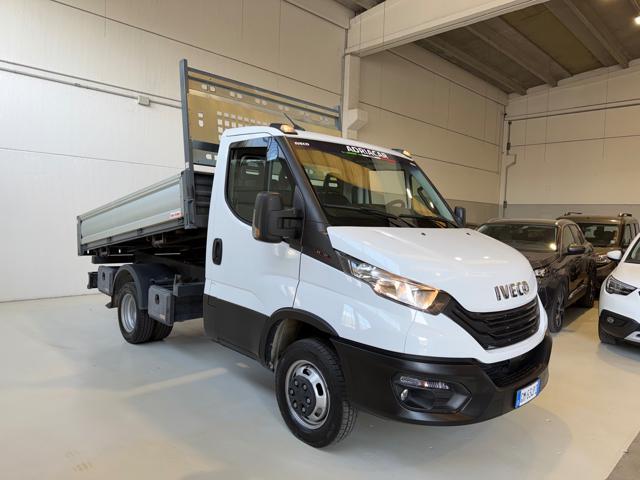 IVECO Daily 35C16H BTor3.0HPT PC-RGCabinato ribaltabile trilat