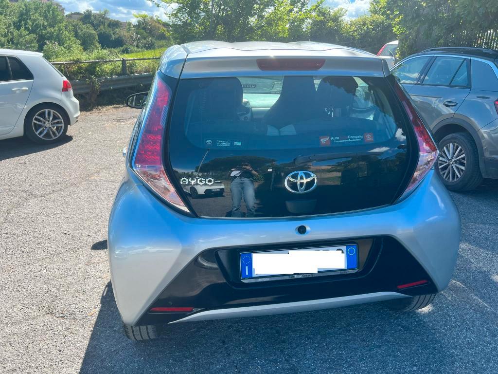 Toyota Aygo 5 Porte Aygo 5p 1.0 x-pure m-mt