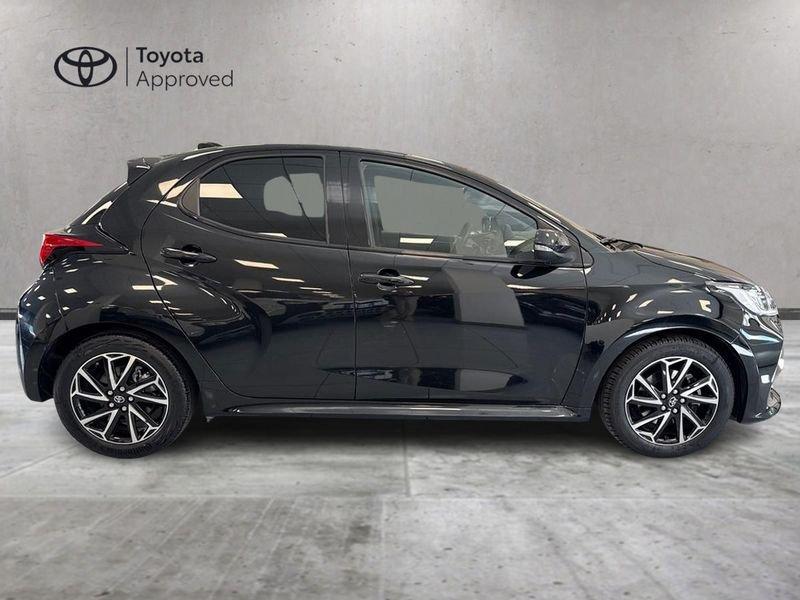 Toyota Yaris Hybrid Trend MY22