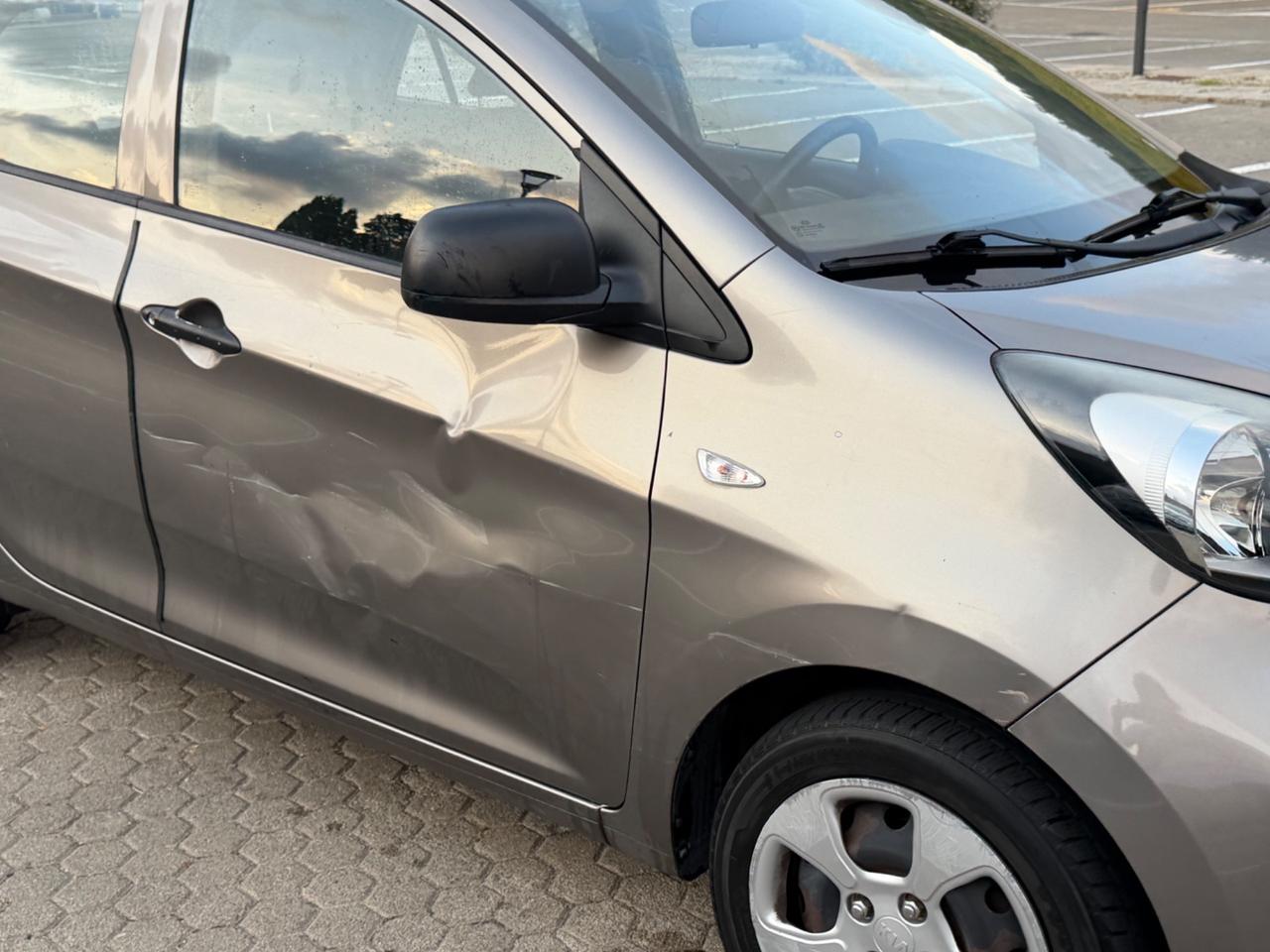 Kia Picanto 1.0 12V benzina km 104.000 - 2012