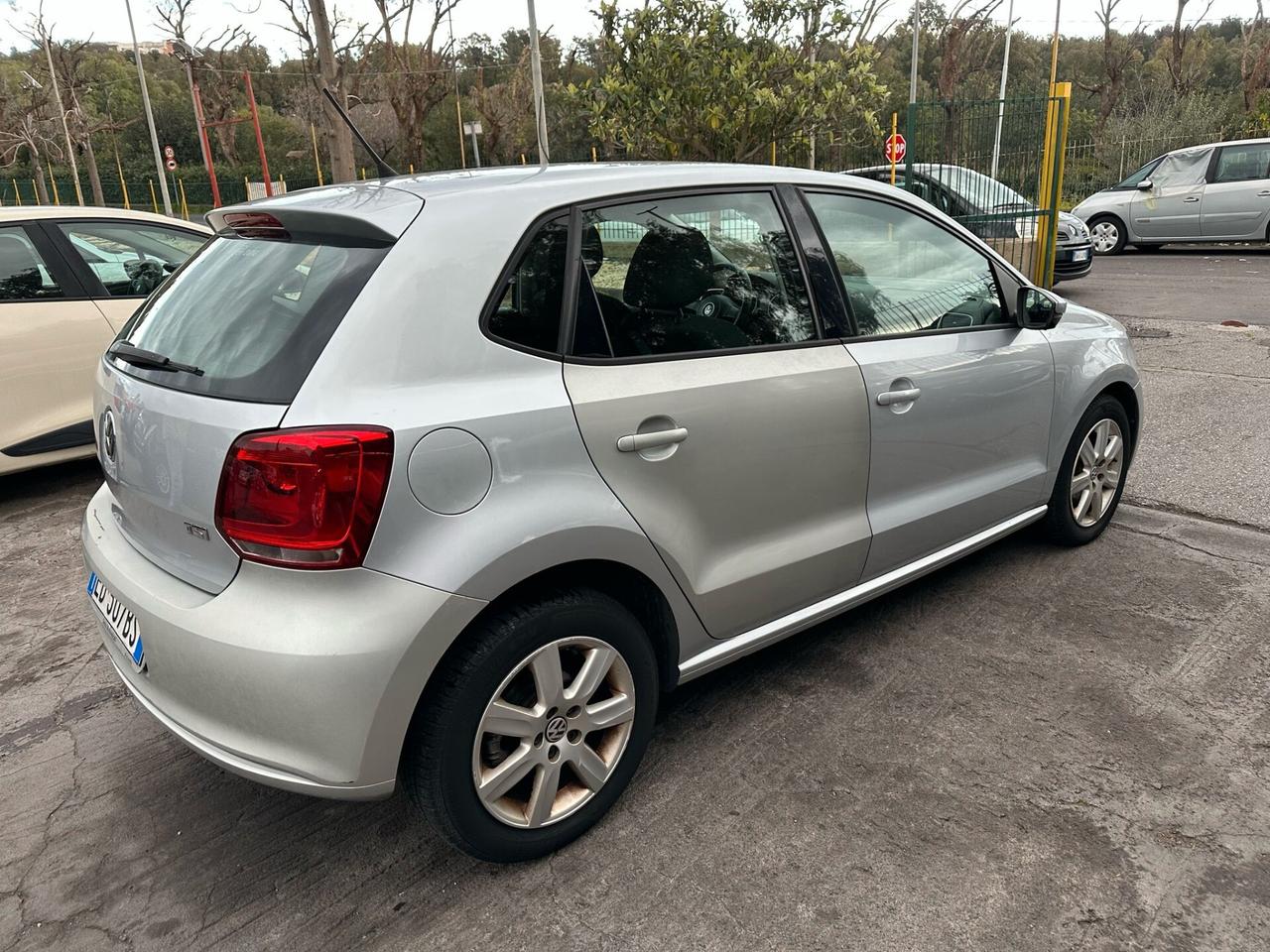 VOLKSWAGEN POLO 1.2 B - 2010