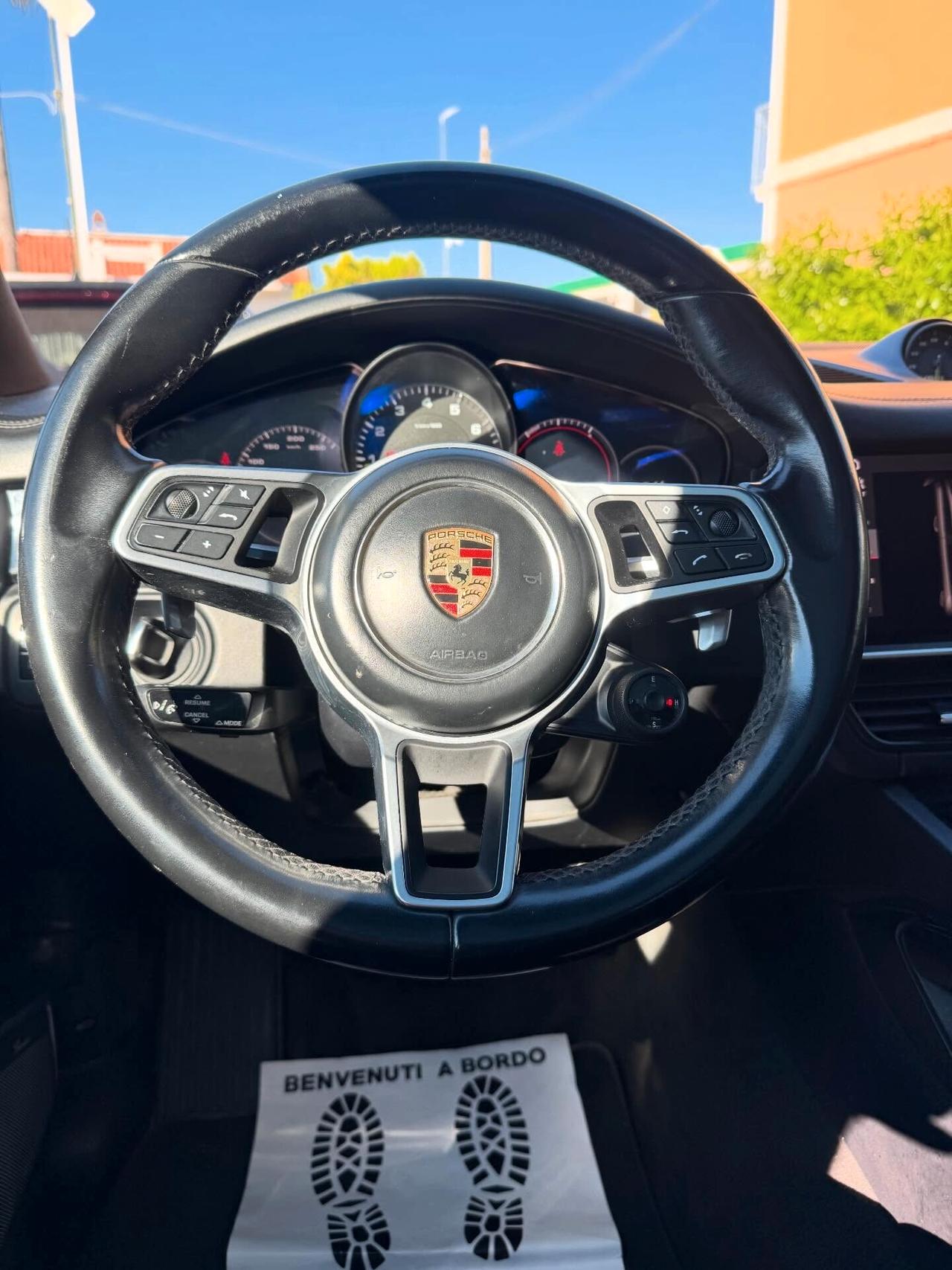 Porsche Cayenne COUPE