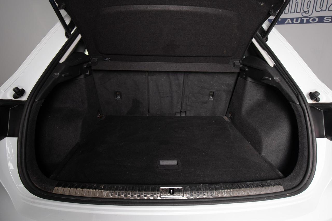 Audi Q3 2.0 Tdi S-tronic 150 Cv Business