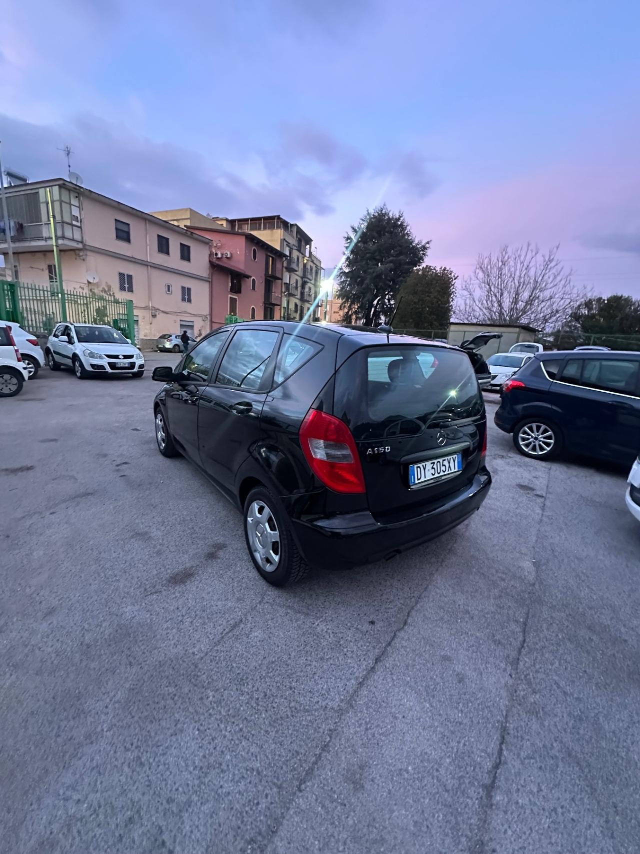 Mercedes-benz A 150 BlueEFFICIENCY Avantgarde