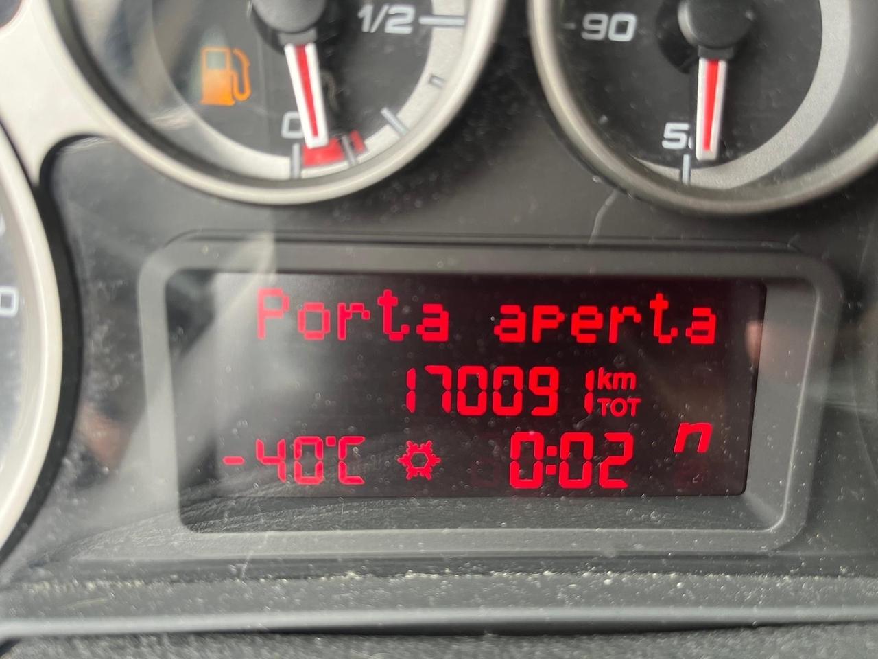Alfa Romeo mito-1.4 benz-78cv-2009