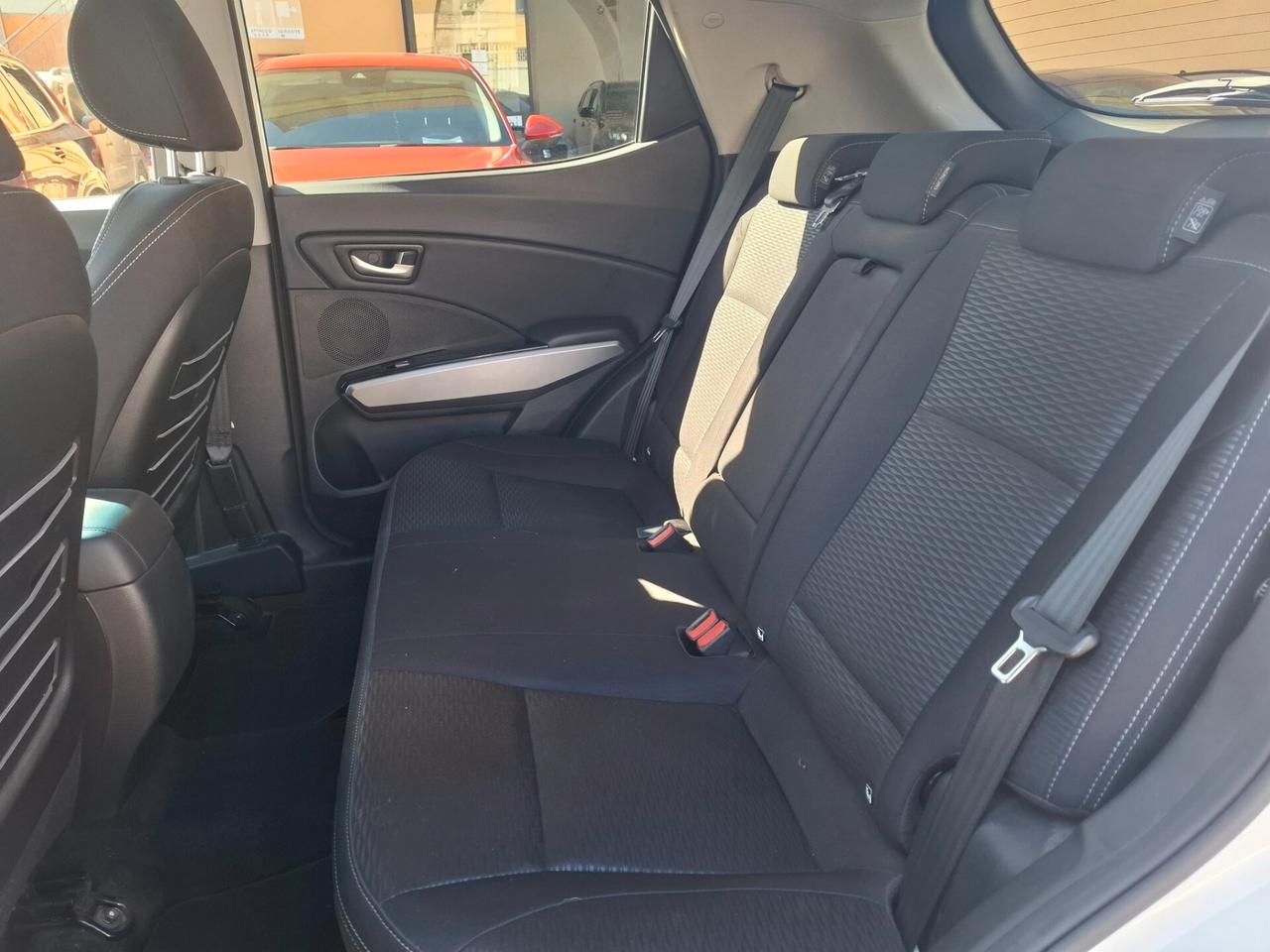 Ssangyong Tivoli 1.6d 4WD Be Visual Hot Aebs