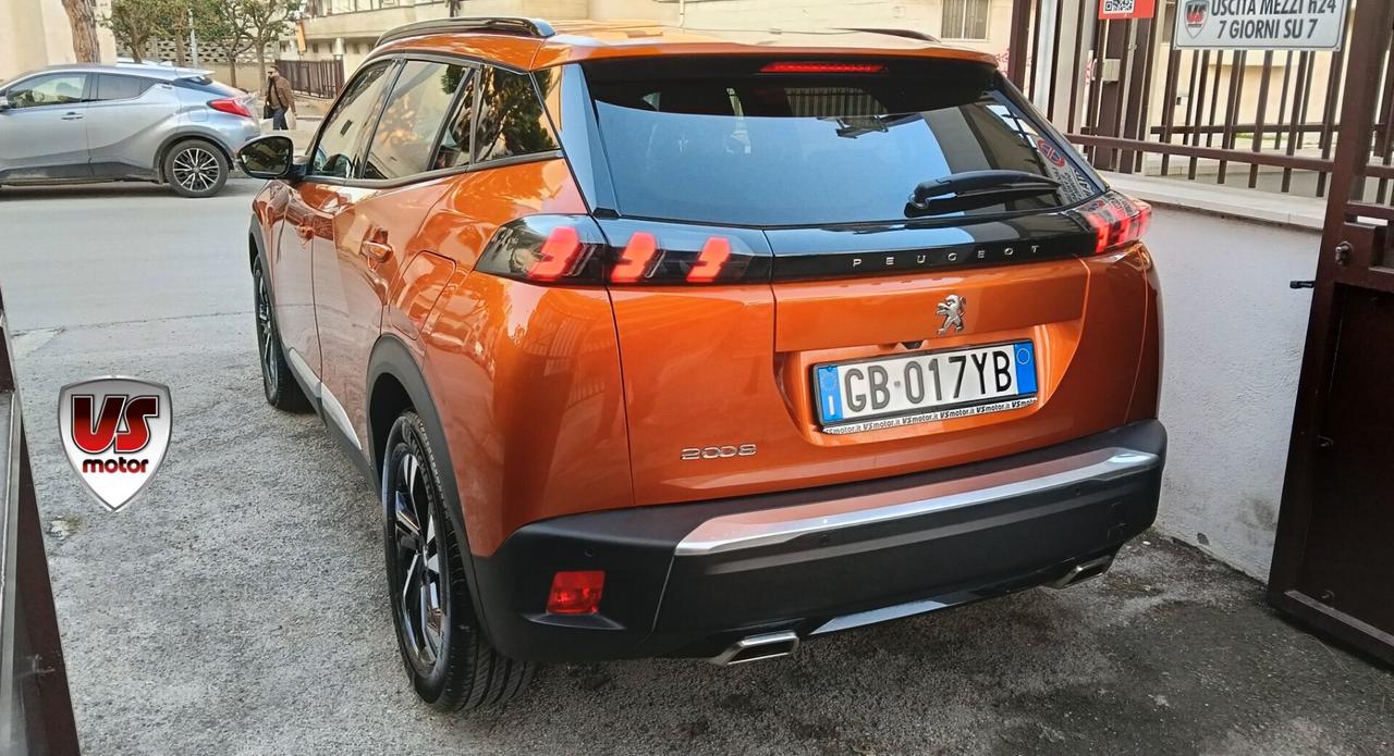 PEUGEOT 2008 1.2 BENZ-RETROC-NAVI