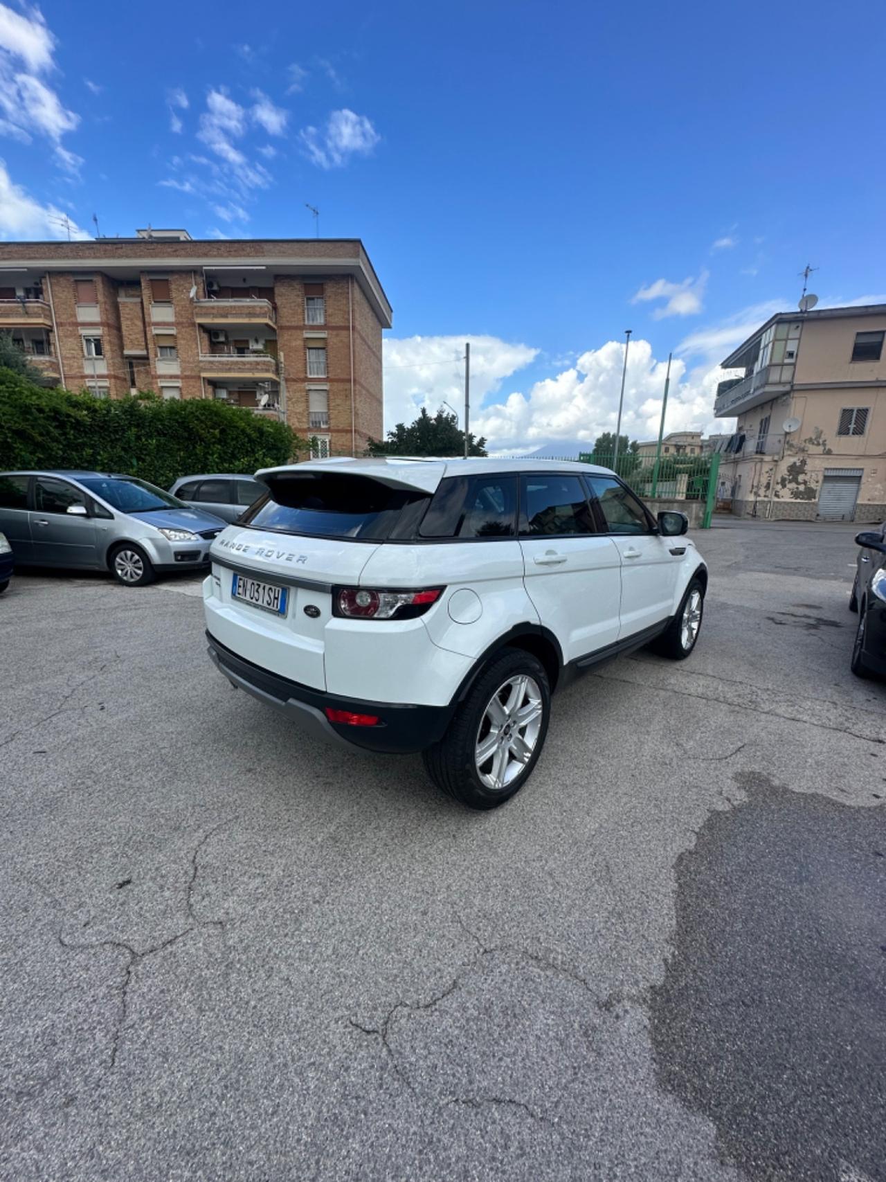 Land Rover Range Rover Evoque Range Rover Evoque 2.2 TD4 5p. Pure