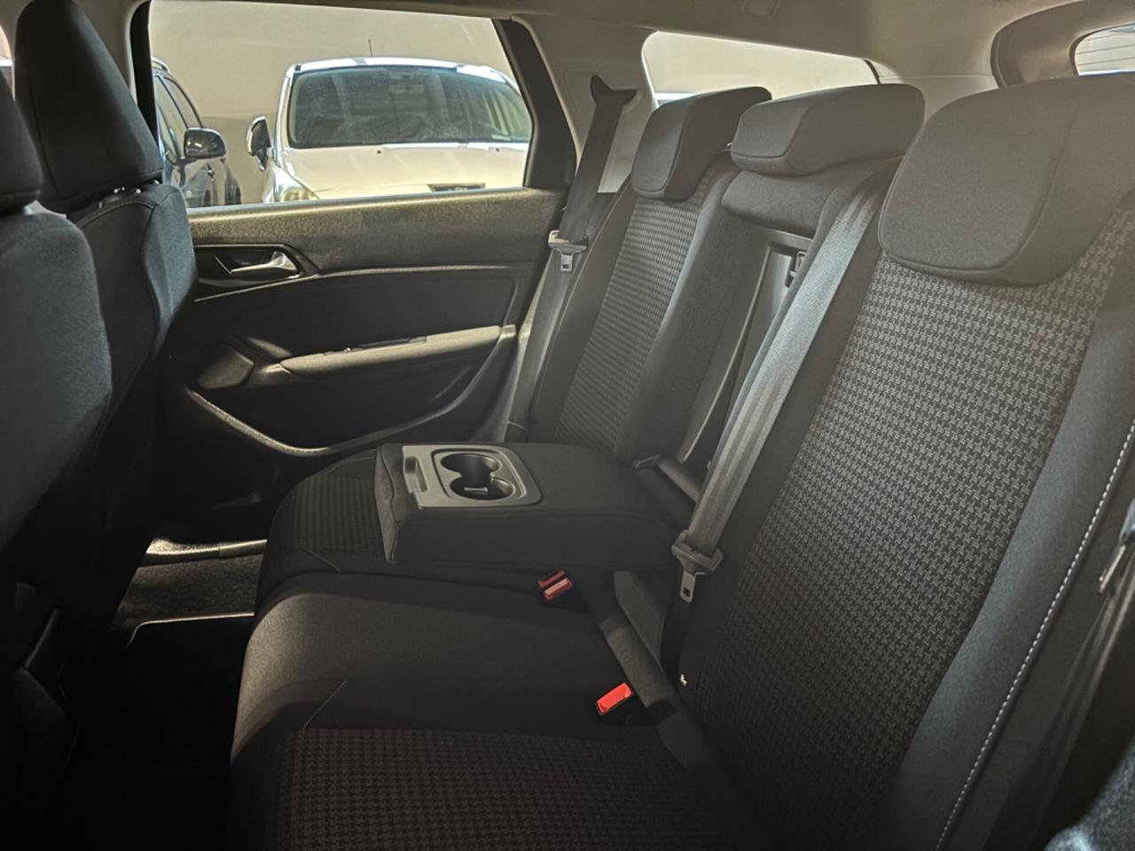 Peugeot 308 BlueHDi 120 SS SW Business