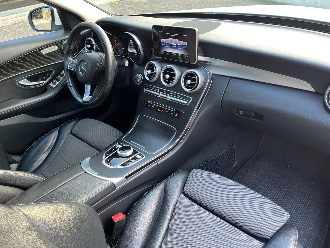 Mercedes C 220 d 170cv AMG 4Matic Auto Premium