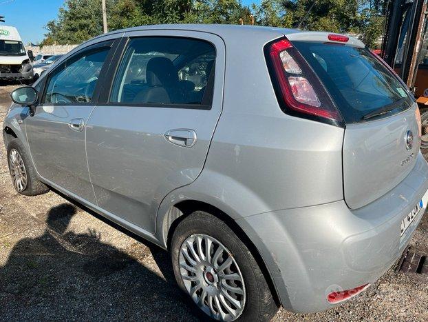 Fiat punto evo 1.2 2014 sinistrata