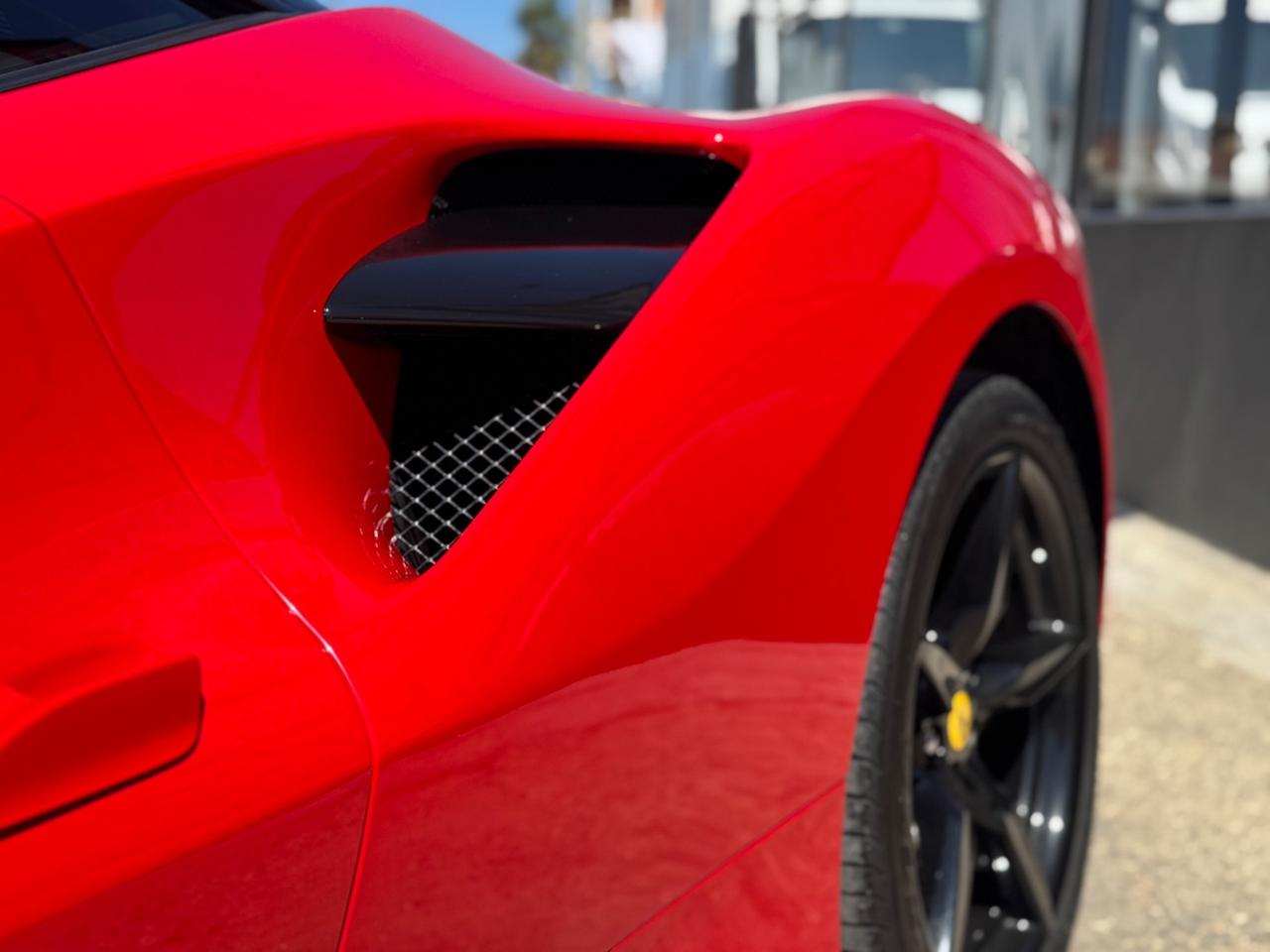 FERRARI 488 GTB 3.9 670 CV FULL SERVICE BOOK
