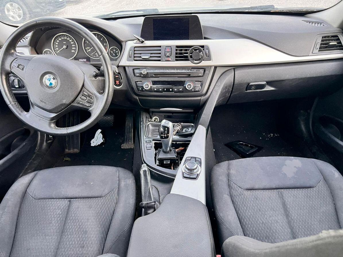 Bmw 316 316d Touring Sport LEGGI