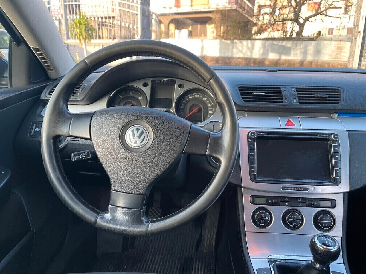 Volkswagen Passat 2.0 TDI 140cv Full Optional