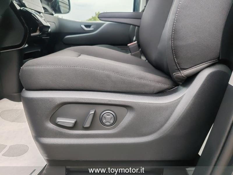 Hyundai Staria 1.6 HEV AT 2WD 9 posti Wagon